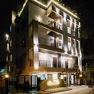 The Palm Aryan - A Boutique Hotel